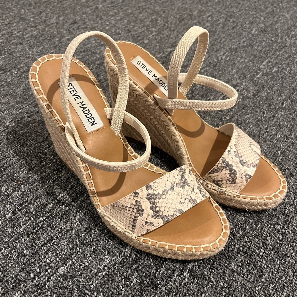 Steve madden wedges
